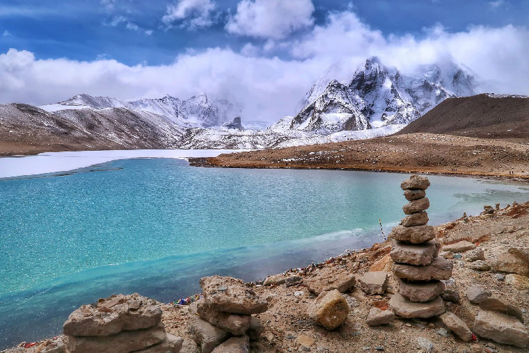 Gurudongmar Lake Sikkim - At 17800 ft Its one of the highest lakes in the world, Book Sikkim Packages from Happy Vacation, Best Travel Agent for Sikkim, Sikkim Packages at Low Price, Low Cost Sikkim Packages from Happy Vacation